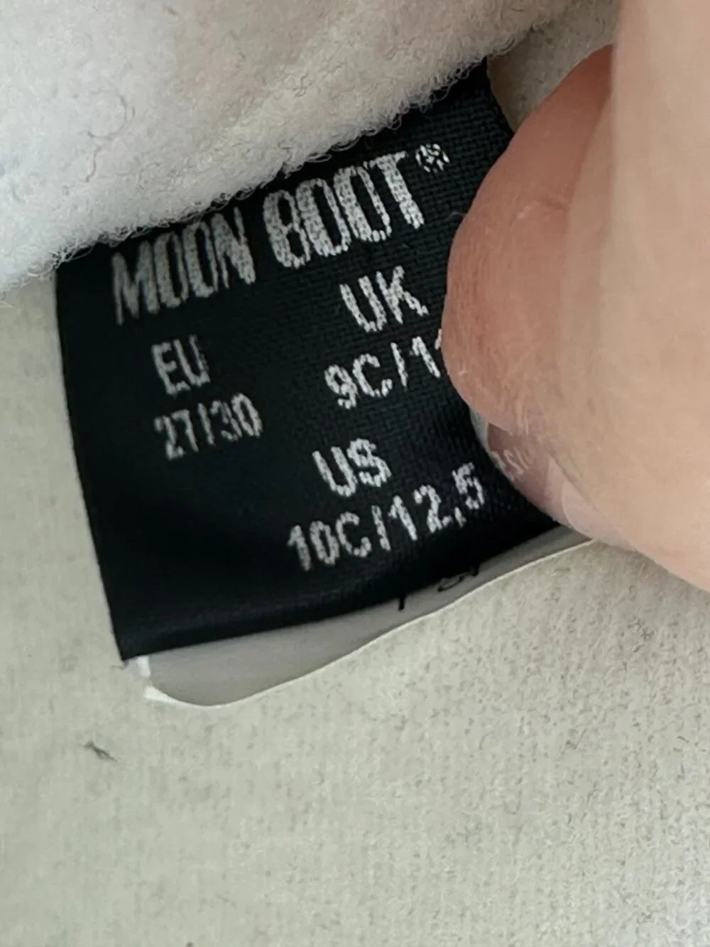 Moon Boot pre owned